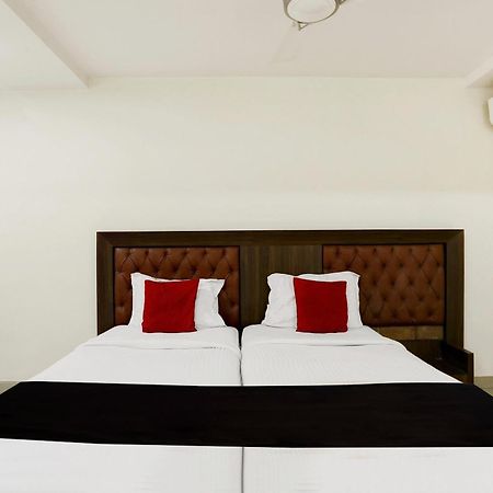 Townhouse Halcyon Deccan Inn Near Shilparamam Kondapur  Luaran gambar