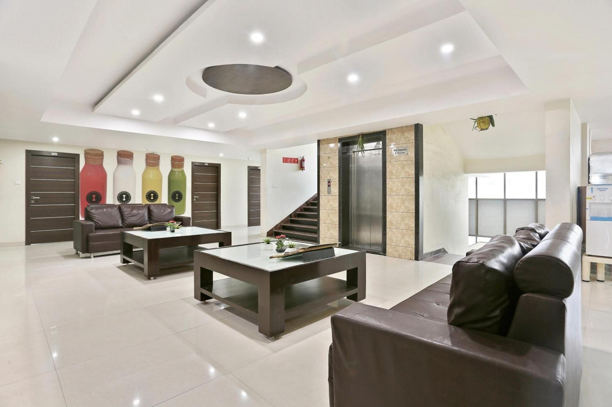 Townhouse Halcyon Deccan Inn Near Shilparamam Kondapur  Luaran gambar